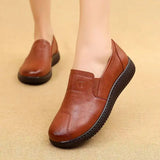 Hnzxzm Flats Shoes Soft Sole Loafers Round Toe ShoesNew Spring and Autumn Flat Sole Non slip Female Casual Leather Shoes