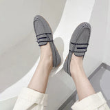 Hnzxzm Large Size 34-43 Women's Flat Shoes Soft Sole Anti Slip Casual Bean Shoes New Knitted Woven Flats Shoes Slip on Loafers