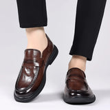 Hnzxzm Business Men Soft Sole Shoes for Men Genuine Leather Spring Autumn Loafers Slip-On Fashion Wedding Dress Shoes Men Flats