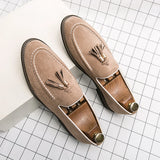 Hnzxzm Fashion Brand Men's Tassel Suede Slip-on Leather Driving Shoes Designer Mens Moccasins Retro Pointed Banquet Social Shoes Male