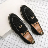 Hnzxzm Fashion Brand Men's Tassel Suede Slip-on Leather Driving Shoes Designer Mens Moccasins Retro Pointed Banquet Social Shoes Male