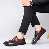 Hnzxzm Business Men Soft Sole Shoes for Men Genuine Leather Spring Autumn Loafers Slip-On Fashion Wedding Dress Shoes Men Flats