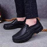 Hnzxzm Fashion Men Slip on Shoes Leather Casual Shoes Platform Comfortable Driving Shoes for Man Spring Autumn Loafers Plus Size 38-48