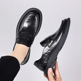 Hnzxzm Casual Leather Men's Dress Shoes British Business Soft Bottom New Designer Loafers Male Spring Autumn Fashion Shoes for Men