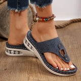 Hnzxzm Soft Air Cushion Flip Flops Women 2024 Summer Clip Toe Med Heels Slippers Woman Fashion Metal Decoration Platform Sandals Ladies