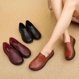 Hnzxzm Flats Shoes Soft Sole Loafers Round Toe ShoesNew Spring and Autumn Flat Sole Non slip Female Casual Leather Shoes