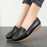 Ladies Casual Loafer Shoes Classic Woven Uppe Women Leather Shoes Soft Comfortable Wedge Sole TPR Nurse Shoes