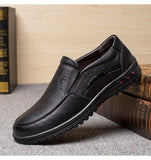 Hnzxzm 100% Genuine Leather Shoes Men Loafers Slip-on Cow Leather Mens Casual Shoes Male Footwear Office Business Shoes Black A3310