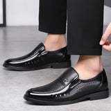 2022 Men Summer Leather Shoes Pointed Toe Quality Black Genuine Leather Soft Man Breathble Hole Shoes For Man